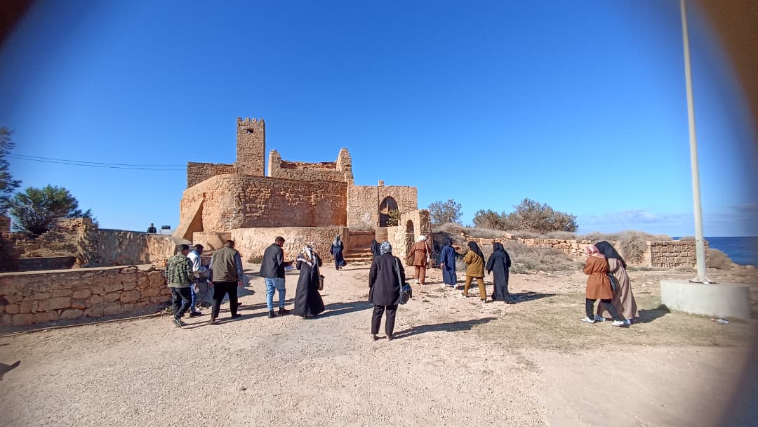 دراسة حقلية لقسم الجغرافيا بكلية الآداب والعلوم الأبيار إلى مدينة توكرة