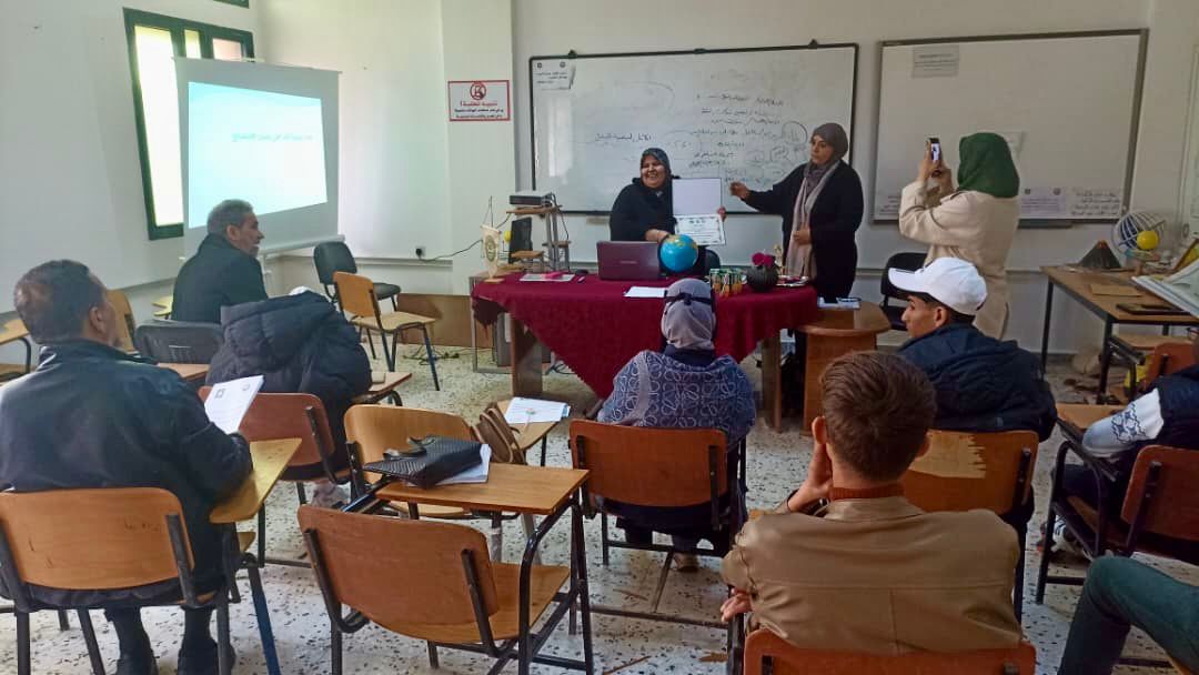 قسم الجغرافيا بالأبيات ينظم يومًا تعريفيًا لطلاب السنة الأولى