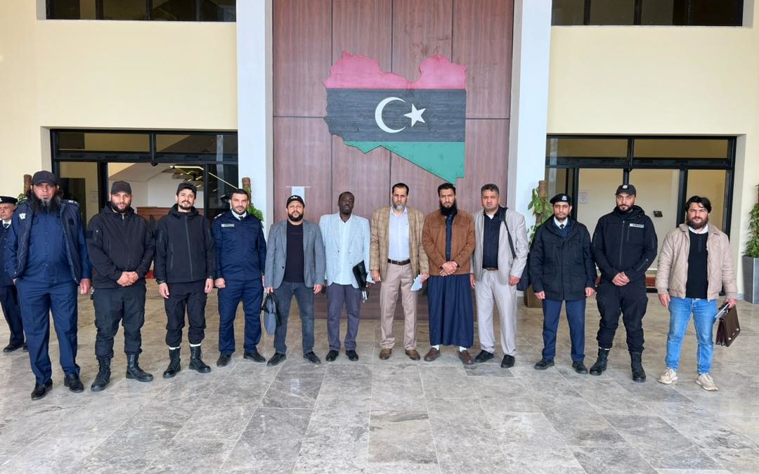 قسم الموارد والبيئة بجامعة بنغازي يشارك في ندوة علمية حول حرائق الغابات بالجبل الأخضر